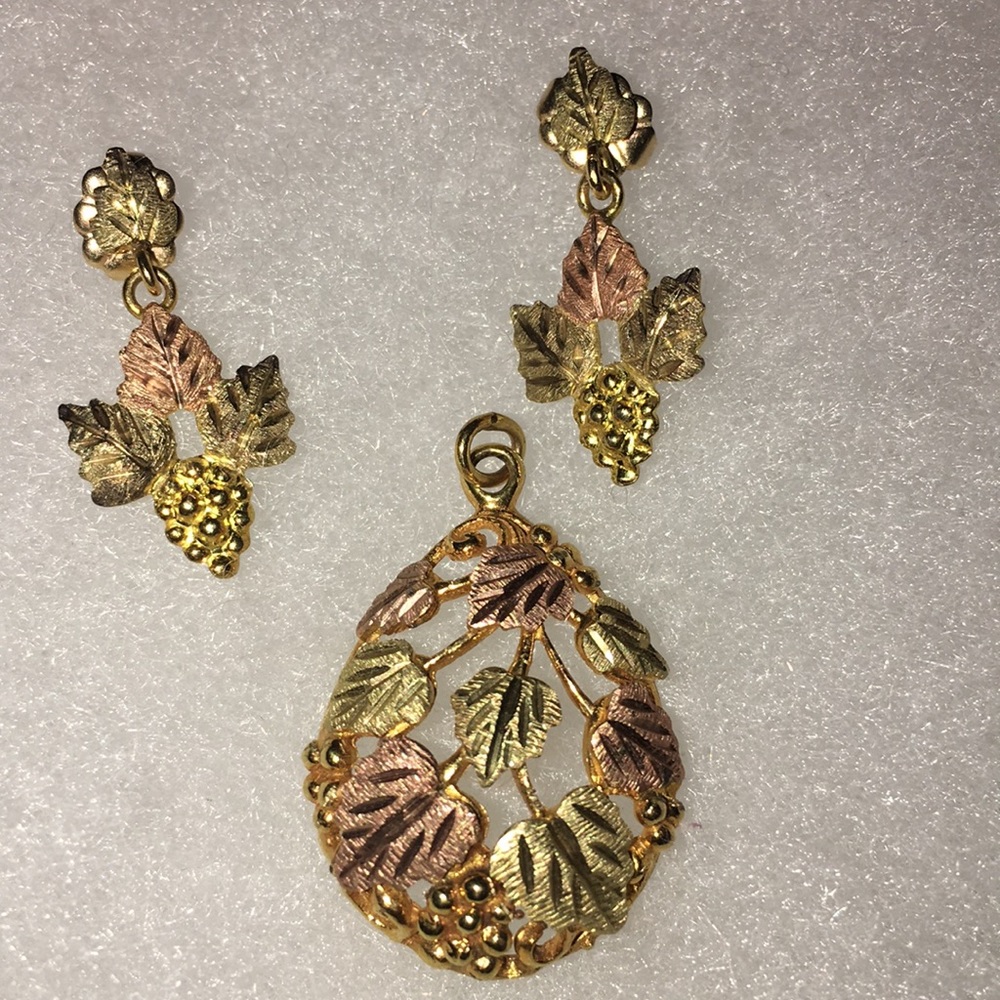 Vintage Black Hills Gold Set